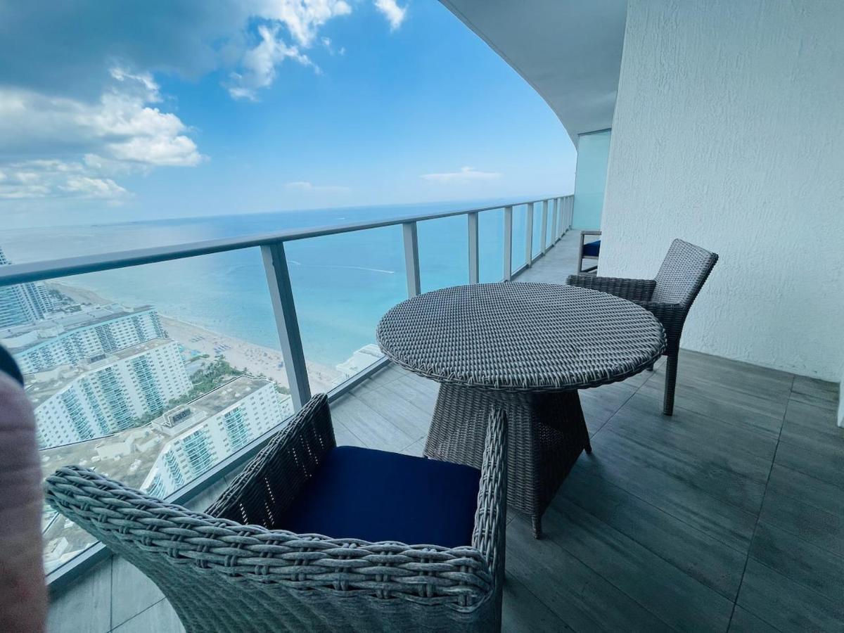 Stay At The Top With Amazing Views By Rent4Us Hollywood Luaran gambar