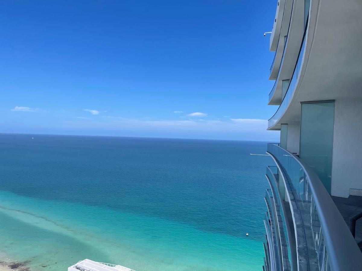 Stay At The Top With Amazing Views By Rent4Us Hollywood Luaran gambar